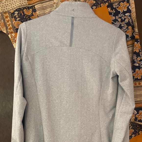 Beautiful gym top - Picture 8 of 8